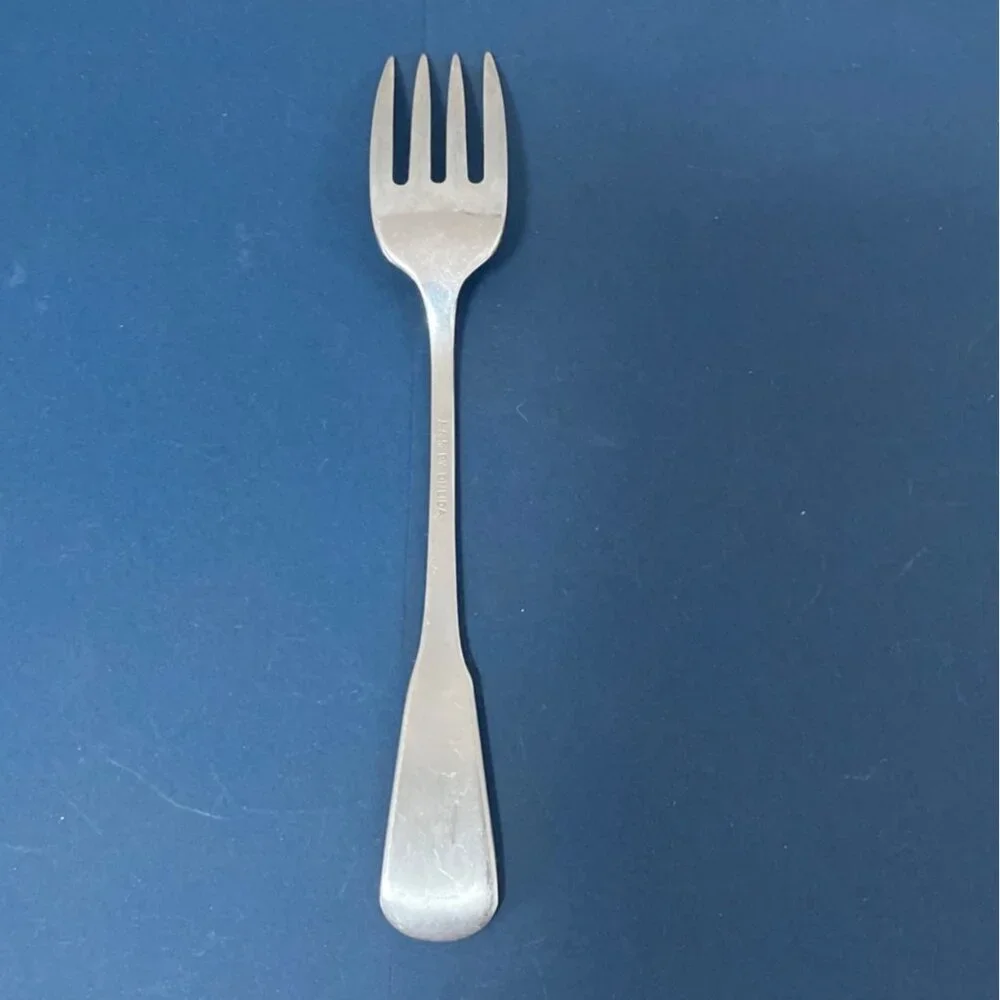 Vintage SSS Oneida Yorktowne Pattern Salad Dessert Fork 7 In Stainless Flatware